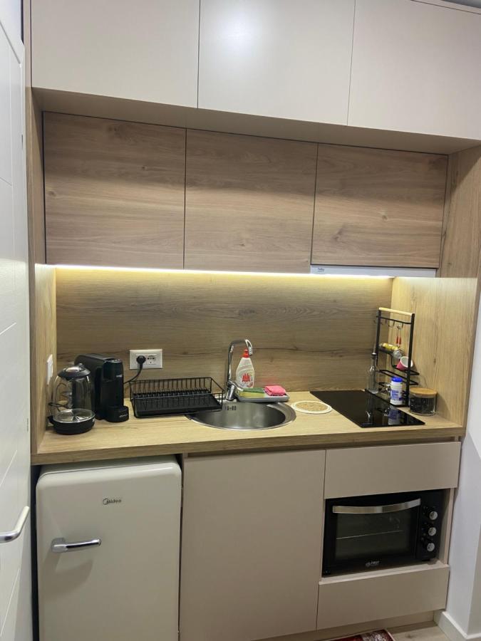 Smart Home , Lovely Apartment In Тирана Экстерьер фото
