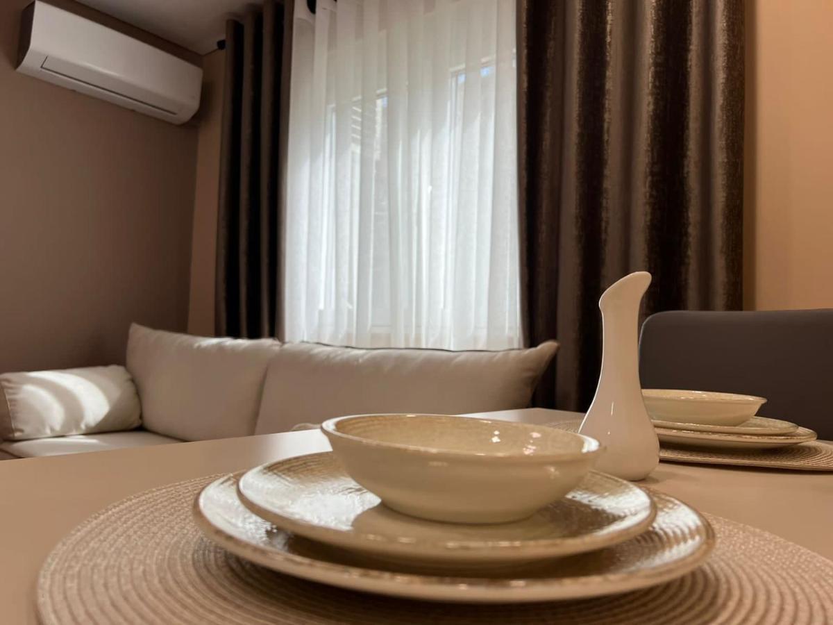 Smart Home , Lovely Apartment In Тирана Экстерьер фото