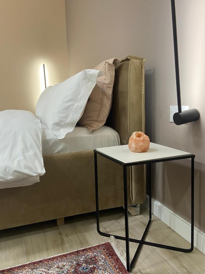 Smart Home , Lovely Apartment In Тирана Экстерьер фото