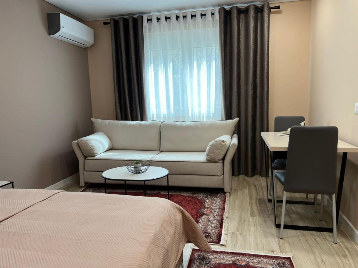 Smart Home , Lovely Apartment In Тирана Экстерьер фото